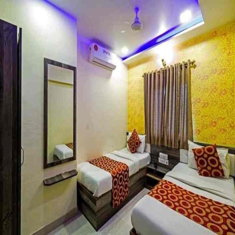 מומביי Hotel New Sarah Inn, Andheri West מראה חיצוני תמונה