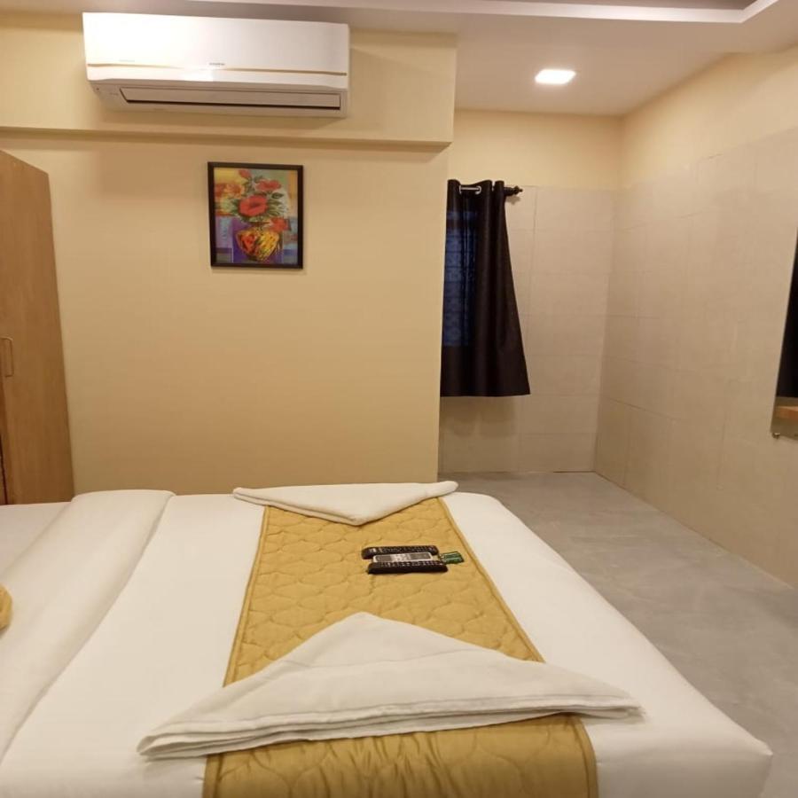 מומביי Hotel New Sarah Inn, Andheri West מראה חיצוני תמונה