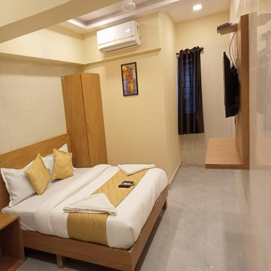 מומביי Hotel New Sarah Inn, Andheri West מראה חיצוני תמונה